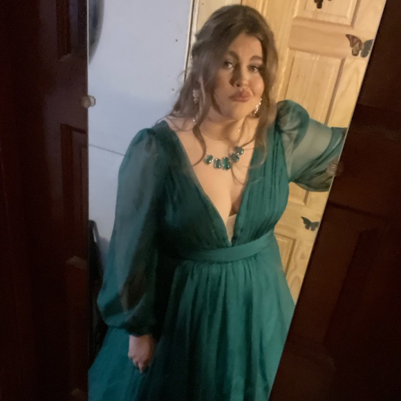 Meet your Posher, Haylee - Picture 5 of 11